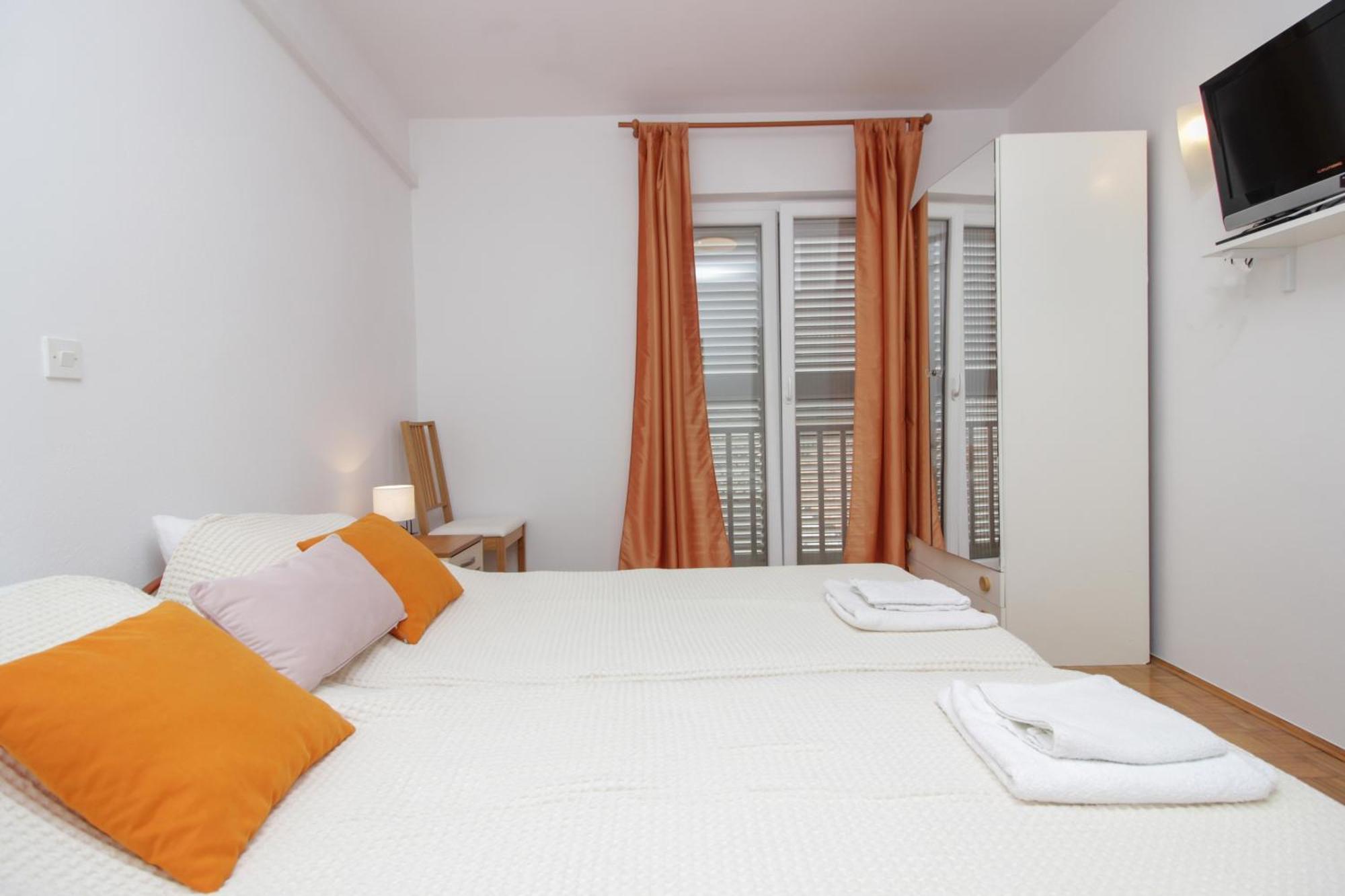 Apartments And Rooms With Parking Space Nin, Zadar - 5805 Екстериор снимка