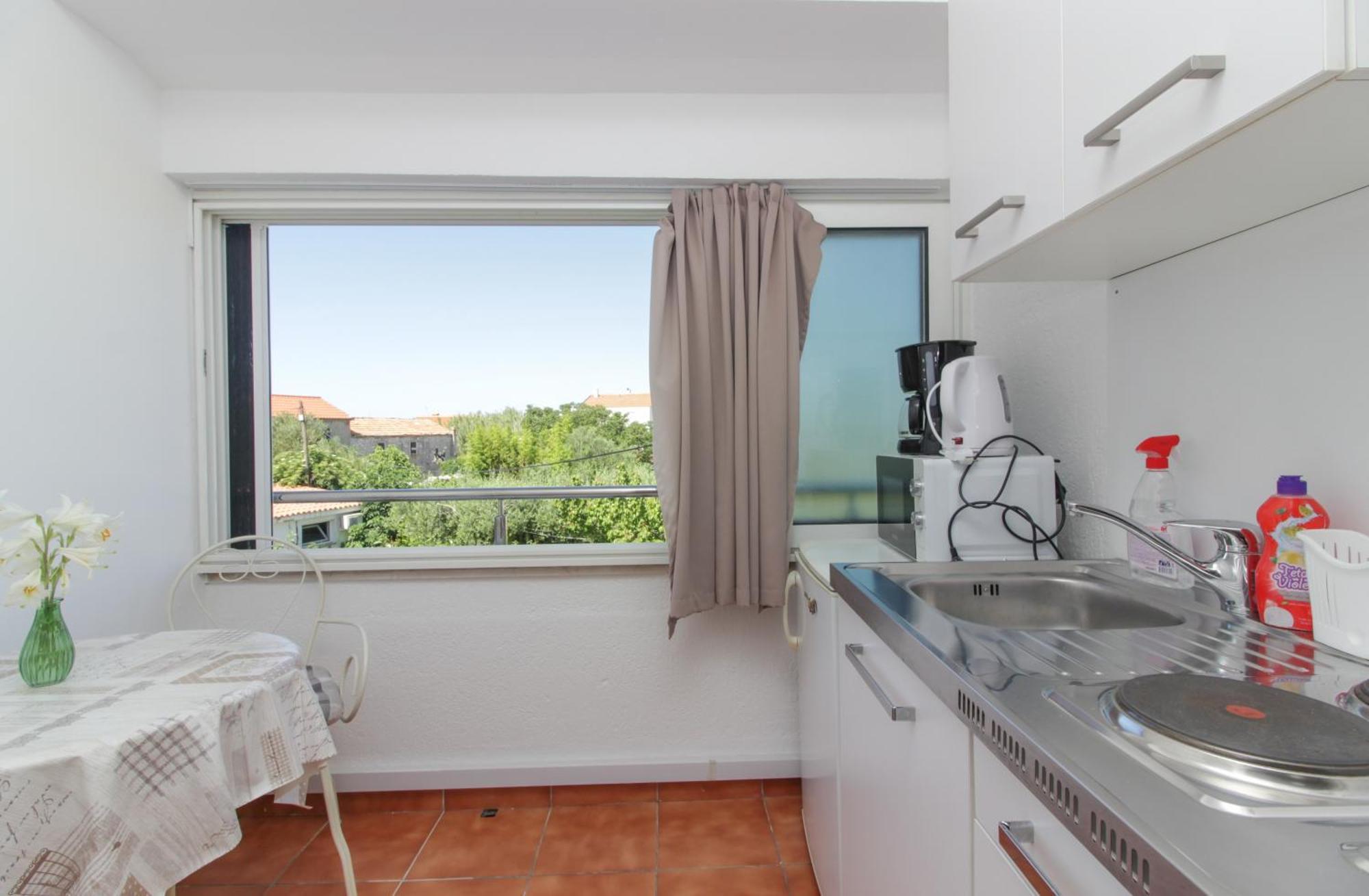 Apartments And Rooms With Parking Space Nin, Zadar - 5805 Стая снимка